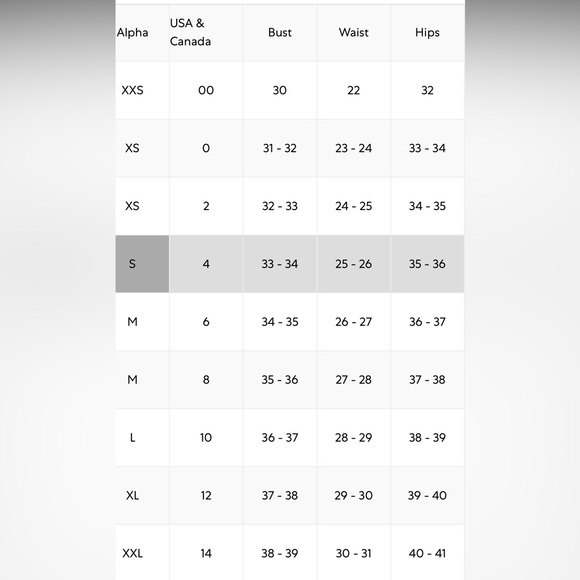 Alice + Olivia Valentina Floral Elasticized Top - Picture 3 of 11